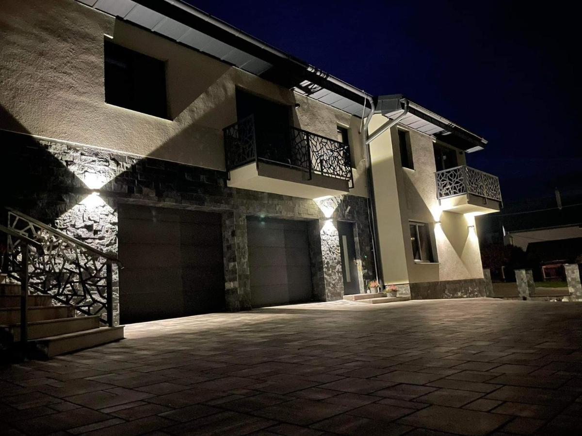 Apartmany Zaky Vrbov Extérieur photo